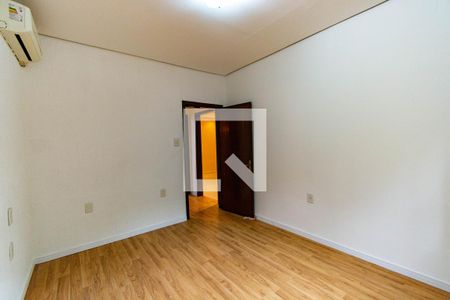 Casa à venda com 160m², 4 quartos e 3 vagas Casa à venda com 160m², 4 quartos e 3 vagasQuarto 4