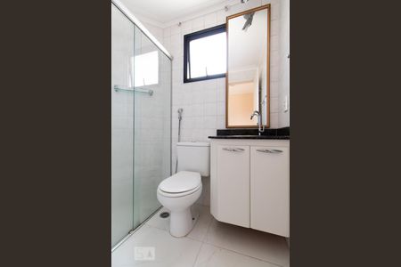 Banheiro de apartamento para alugar com 1 quarto, 42m² em Vila Mariana, São Paulo