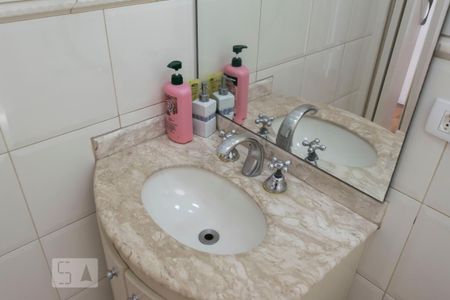Casa de condomínio à venda com 160m², 3 quartos e 2 vagas2o. Andar - Banheiro social (Pia)
