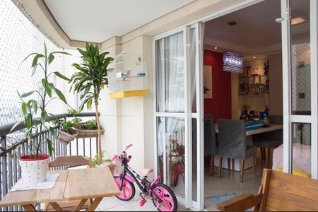 Apartamento para alugar com 112m², 3 quartos e 2 vagas