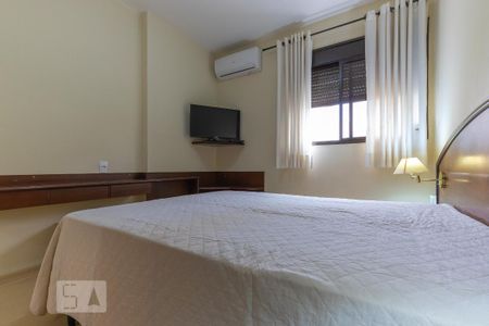 Quarto da suíte de apartamento à venda com 1 quarto, 50m² em Cambuí, Campinas