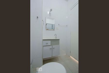 Banheiro de apartamento à venda com 2 quartos, 64m² em Tijuca, Rio de Janeiro