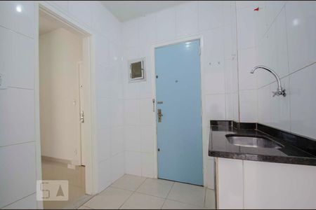 Apartamento à venda com 64m², 2 quartos e sem vagaCozinha