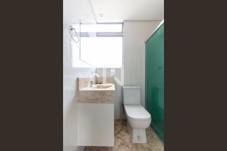 Banheiro da Suíte de apartamento para alugar com 3 quartos, 83m² em Água Branca, São Paulo