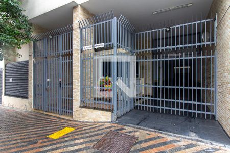 Apartamento para alugar com 83m², 3 quartos e sem vagaFachada 