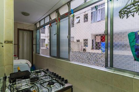 Apartamento à venda com 100m², 3 quartos e sem vagaCozinha e Área de Serviço