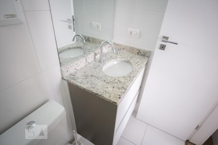 Apartamento para alugar com 40m², 1 quarto e 1 vaga Apartamento para alugar com 40m², 1 quarto e 1 vagaDetalhe banheiro
