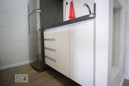 Apartamento para alugar com 40m², 1 quarto e 1 vaga Apartamento para alugar com 40m², 1 quarto e 1 vagaCozinha - Armários