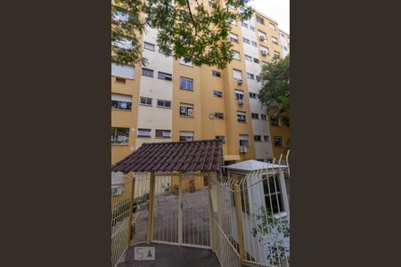 Apartamento para alugar com 40m², 2 quartos e 1 vaga Apartamento para alugar com 40m², 2 quartos e 1 vagaFachada