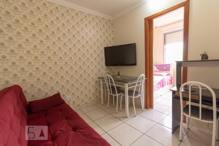 sala de apartamento para alugar com 2 quartos, 40m² em Jardim Itu Sabará, Porto Alegre
