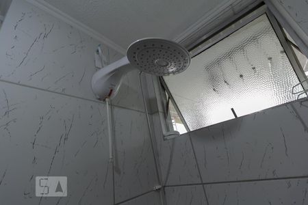 Banheiro de apartamento para alugar com 2 quartos, 38m² em Jardim Itu Sabará, Porto Alegre