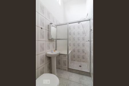 Banheiro de casa para alugar com 2 quartos, 90m² em Rudge Ramos, São Bernardo do Campo
