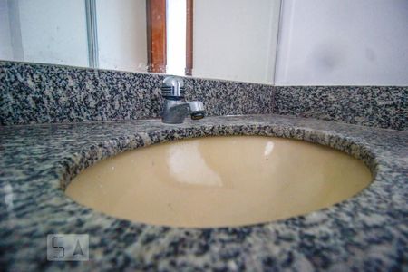 Banheiro Social de apartamento à venda com 2 quartos, 76m² em Savassi, Belo Horizonte