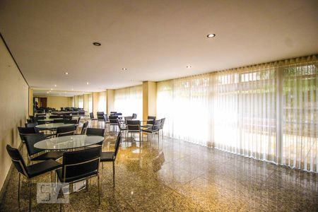 Apartamento à venda com 76m², 2 quartos e 1 vagaÁrea comum - Salão de festas