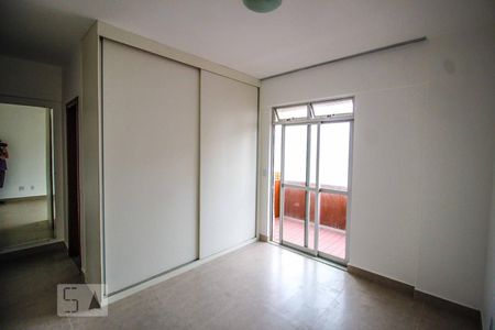 Apartamento à venda com 76m², 2 quartos e 1 vagaSuíte