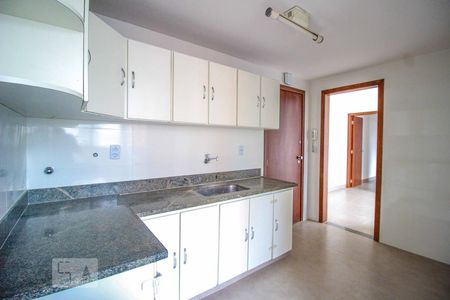 Apartamento à venda com 76m², 2 quartos e 1 vagaCozinha