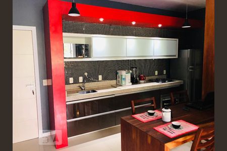 Cozinha de kitnet/studio para alugar com 1 quarto, 68m² em Itacorubi, Florianópolis