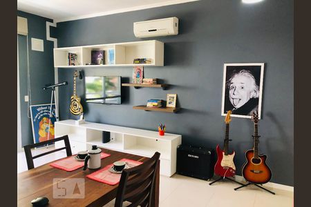 Sala de kitnet/studio para alugar com 1 quarto, 68m² em Itacorubi, Florianópolis