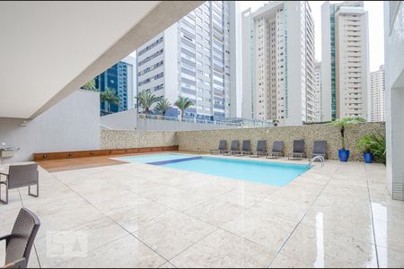 Apartamento para alugar com 218m², 4 quartos e 4 vagasPiscina
