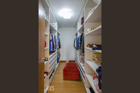 Apartamento para alugar com 218m², 4 quartos e 4 vagasClosetSuíte master 
