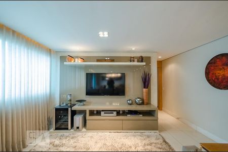 Apartamento para alugar com 218m², 4 quartos e 4 vagasSala