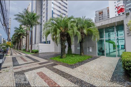 Apartamento para alugar com 218m², 4 quartos e 4 vagasFachada