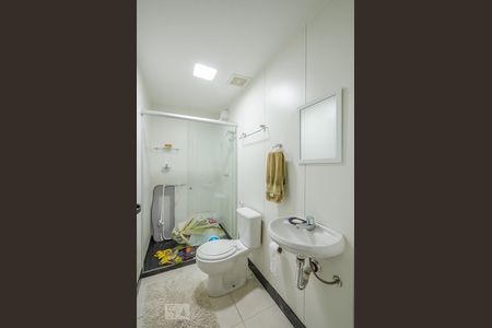 Apartamento para alugar com 218m², 4 quartos e 4 vagasBanheiro de Serviço