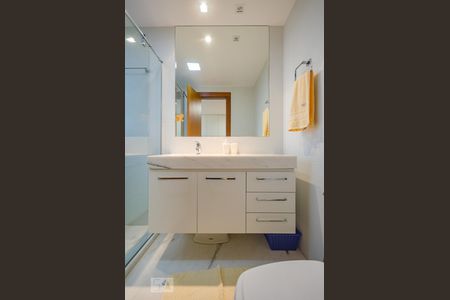 Apartamento para alugar com 218m², 4 quartos e 4 vagasBanheiro da Suíte 2