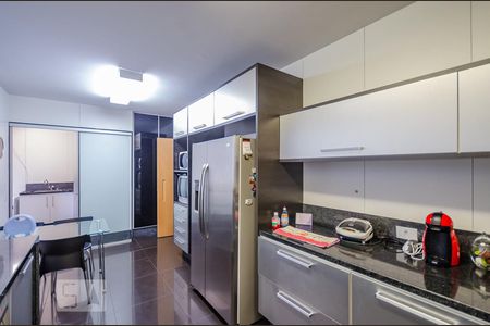 Apartamento para alugar com 218m², 4 quartos e 4 vagasCozinha