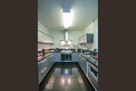 Apartamento para alugar com 218m², 4 quartos e 4 vagasCozinha