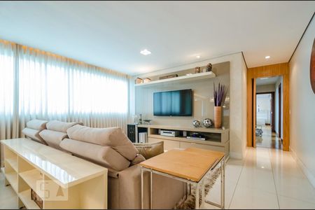 Apartamento para alugar com 218m², 4 quartos e 4 vagasSala