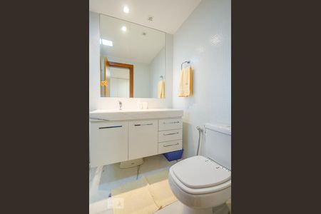 Apartamento para alugar com 218m², 4 quartos e 4 vagasBanheiro da Suíte 2