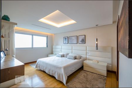 Apartamento para alugar com 218m², 4 quartos e 4 vagasSuíte master 