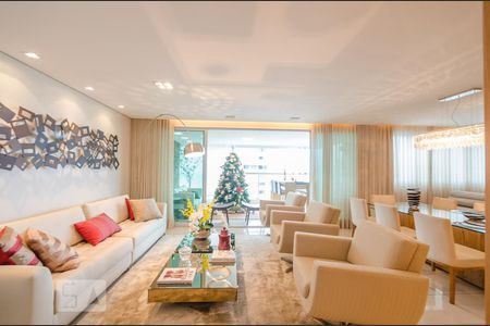 Apartamento para alugar com 218m², 4 quartos e 4 vagasSala