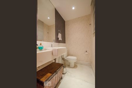 Apartamento para alugar com 218m², 4 quartos e 4 vagasLavabo