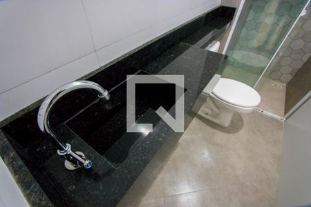 Apartamento à venda com 69m², 3 quartos e 1 vaga Apartamento à venda com 69m², 3 quartos e 1 vagaBanheiro do quarto 1