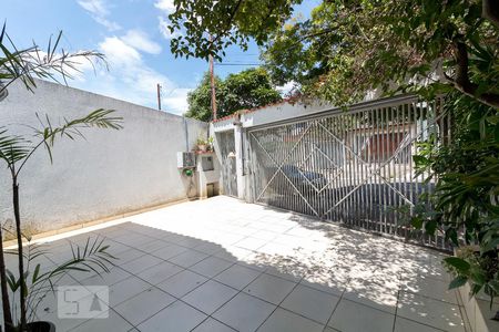 Casa à venda com 190m², 4 quartos e 3 vagasPortão automático e quintal