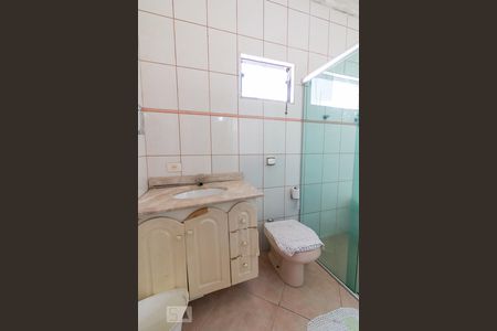 Casa à venda com 190m², 4 quartos e 3 vagasBanheiro quarto 3 suíte