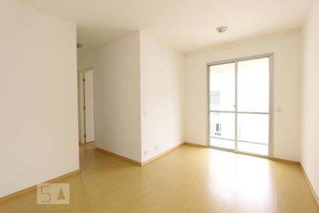 sala de apartamento para alugar com 2 quartos, 48m² em Jardim Ampliação, São Paulo