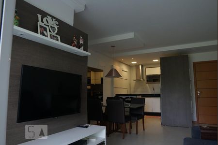 Apartamento para alugar com 68m², 2 quartos e 1 vagaSala