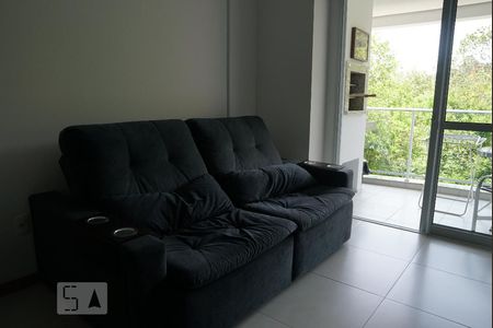 Apartamento para alugar com 68m², 2 quartos e 1 vagaSala
