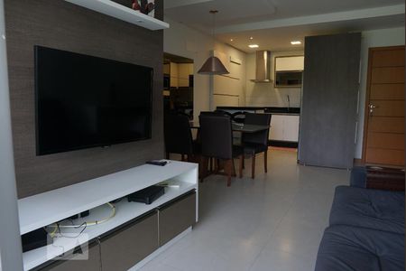 Apartamento para alugar com 68m², 2 quartos e 1 vagaSala