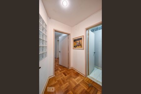Corredor de apartamento para alugar com 4 quartos, 315m² em Higienópolis, São Paulo