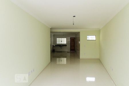 Sala de casa de condomínio para alugar com 3 quartos, 100m² em Vila Granada, São Paulo