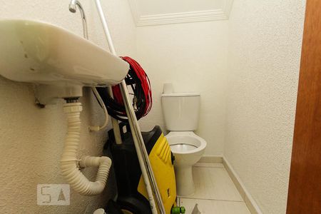 Lavabo de casa de condomínio para alugar com 3 quartos, 100m² em Vila Granada, São Paulo