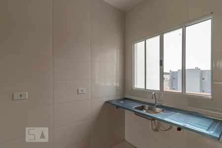 Sala e cozinha de casa de condomínio para alugar com 2 quartos, 70m² em Vila Ré, São Paulo