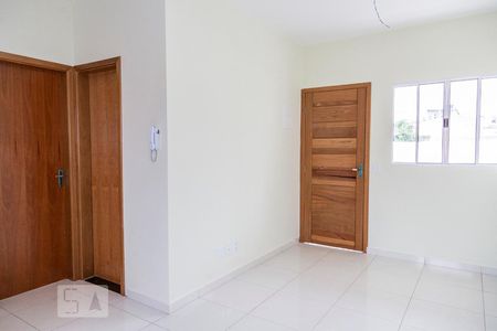 Casa de condomínio para alugar com 70m², 2 quartos e 1 vagaSala-Cozinha
