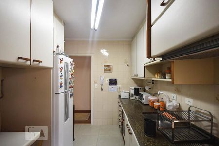 Apartamento à venda com 75m², 3 quartos e 2 vagasCozinha