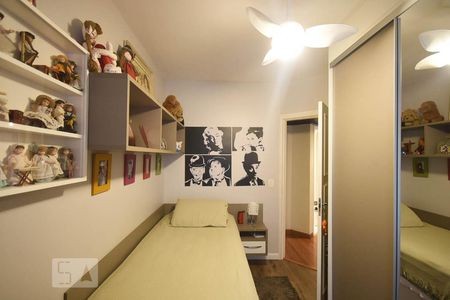 Apartamento à venda com 75m², 3 quartos e 2 vagasQuarto 2