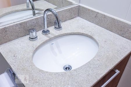 Detalhe banheiro 2 de apartamento para alugar com 2 quartos, 86m² em Vila Gilda, Santo André